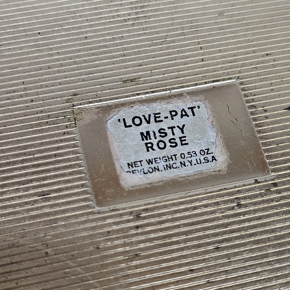 VINTAGE Revlon Love Pat Misty Rose Gold-Tone Rectangle Compact Puff - Picture 7 of 7